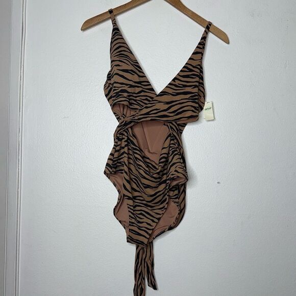 aerie Other - Aerie Pique Animal Print Wrap One Piece Swimsuit Size XL